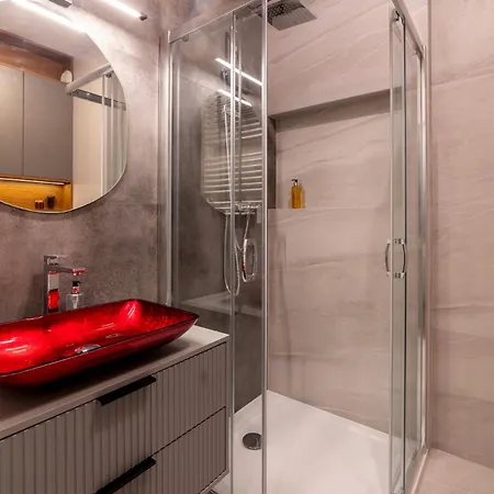 Rentplanet - Dmowskiego Apartment