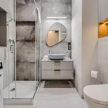 Rentplanet - Dmowskiego