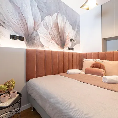 Rentplanet - Dmowskiego Apartament